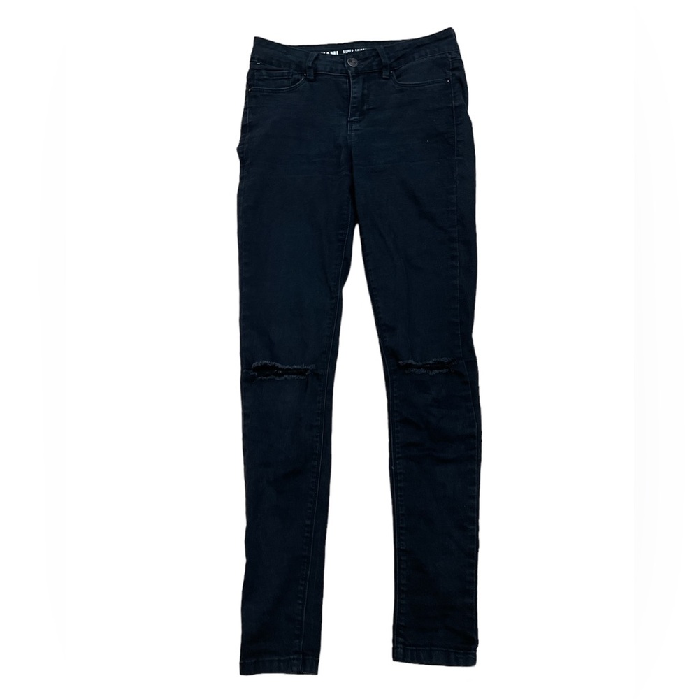 Black ripped skinny jeans. Size 5